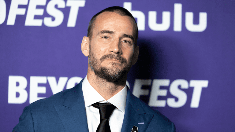 CM Punk a été licencié par AEW après une altercation dans les coulisses
