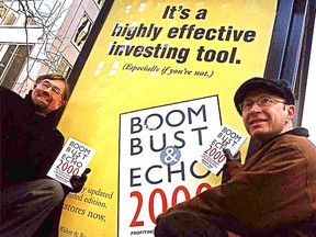 David Foot et Daniel Stoffman avec leur best-seller Boom, Bust & Echo en 2006.