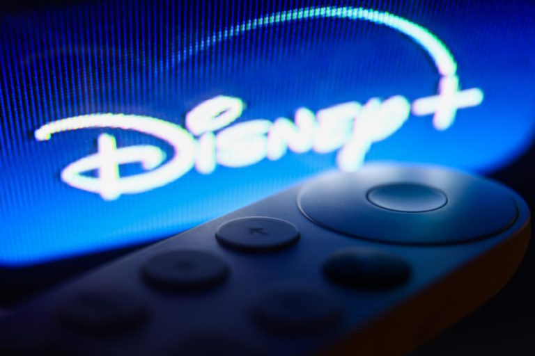 Disney+ devient strict sur le partage de mots de passe, à partir du Canada