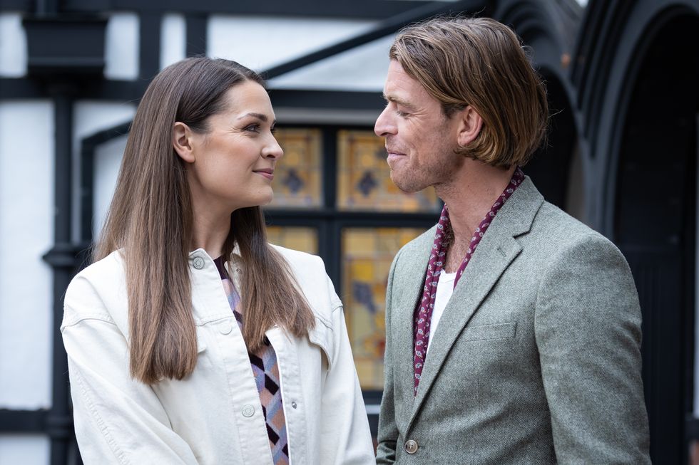 Sienna Blake et Rafe Harcourt à Hollyoaks