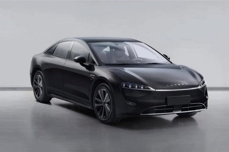 Huawei et Chery Autos affirment que leur premier véhicule électrique de production surpasse la Tesla Model S