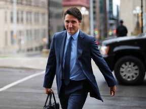 Le premier ministre Justin Trudeau arrive pour une réunion du Cabinet sur la Colline du Parlement à Ottawa le mardi 19 septembre 2023.