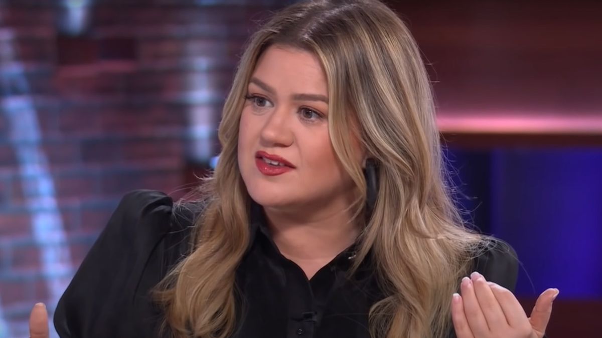 Kelly Clarkson on The Kelly Clarkson Show