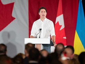 Justin Trudeau est photographié lors d'un rassemblement libéral à Toronto vendredi dernier.  (La Presse Canadienne)