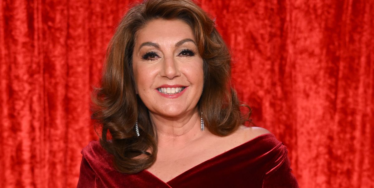 La star de Celebrity Gogglebox, Jane McDonald, parle de sa relation amoureuse après la mort de son fiancé
