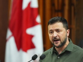 Le président ukrainien Volodymyr Zelenskyy prononce un discours à la Chambre des communes canadienne à Ottawa.