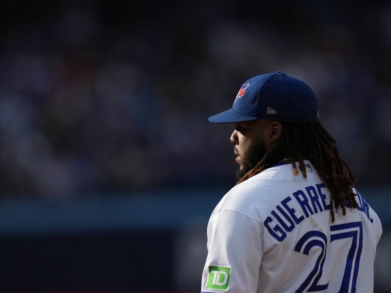 Le cogneur des Blue Jays Guerrero de retour dans la formation de départ pour le premier match de la série contre les Rays