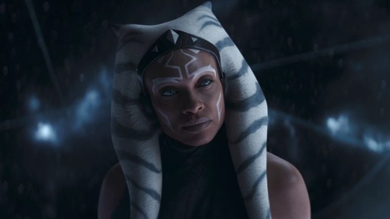 Le dernier épisode d'Ahsoka a livré quelques flashbacks stellaires de Clone Wars, mais j'aurais aimé qu'un moment clé des rebelles soit revisité
