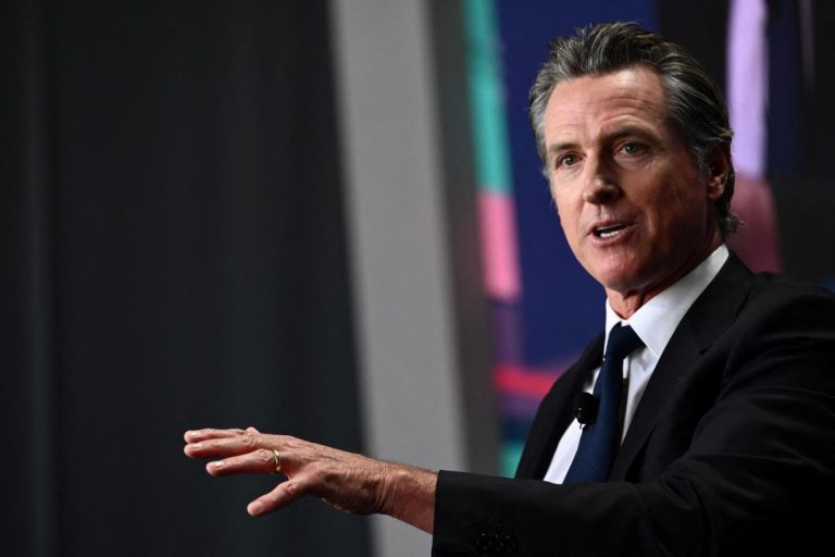 Le gouverneur de Californie, Gavin Newsom, signe un décret pour étudier l’IA générative