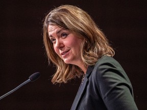 La première ministre Danielle Smith prend la parole à l'Industrial Heartland Conference de l'Alberta, le jeudi 14 septembre 2023, à Edmonton.