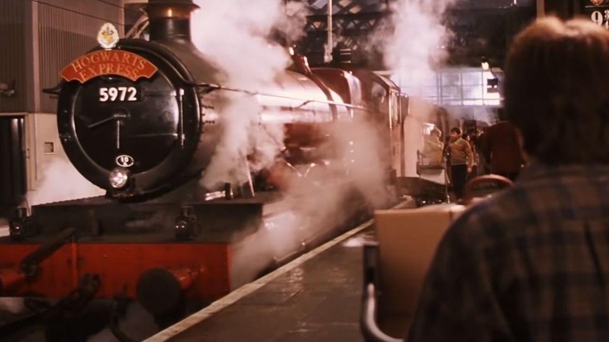 The Hogwarts Express in Harry Potter and the Sorcerer