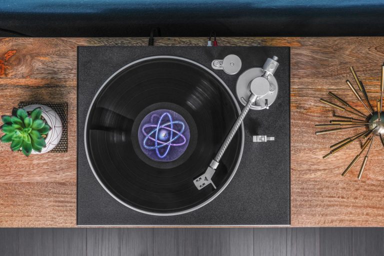 Les nouvelles platines vinyles sans fil haute résolution de Victrola ne nécessiteront pas de configuration Sonos