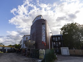 La construction d'un nouveau centre d'inhalation supervisée est en cours à Montréal, le jeudi 31 août 2023.