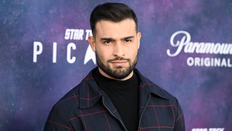 L'ex Sam Asghari de Britney Spears a été interpellé pour être sans emploi, et son retour A+ fait référence à Leonardo DiCaprio
