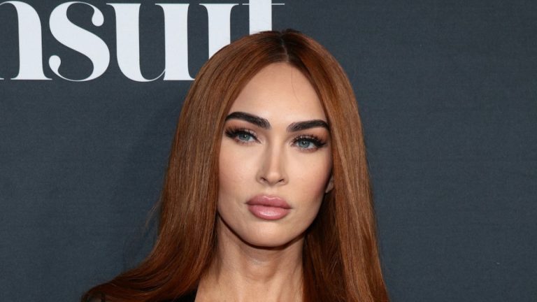 Megan Fox a été sous le radar ces derniers temps, mais elle est réapparue pour partager un nail art épique
