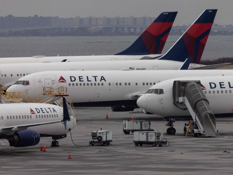 « PROBLEME DE RISQUE BIOLOGIQUE » : la diarrhée d’un passager oblige l’avion à retourner à l’aéroport