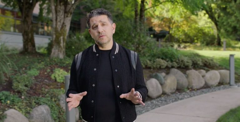 Panos Panay est disponible chez Microsoft : ce que cela signifie pour Surface et Windows 11