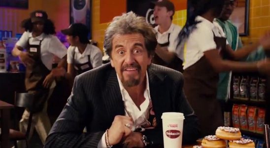 Al Pacino sitting in donut shop in Jack and Jill