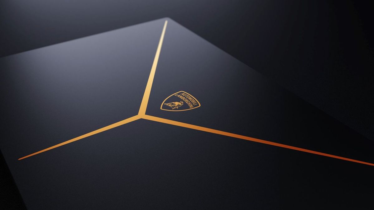 Razer s'associe à Lamborghini pour créer un ordinateur portable de jeu ridiculement cher et légèrement orange
