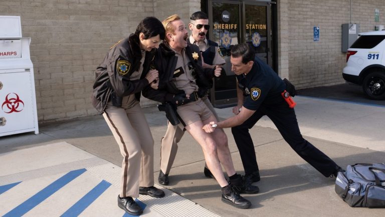 Roku Channel est le dernier streamer à supprimer les programmes originaux, y compris Reno 911 Revival
