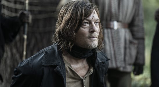 The Walking Dead : Daryl Dixon est en gros Mad Max en France avec des zombies