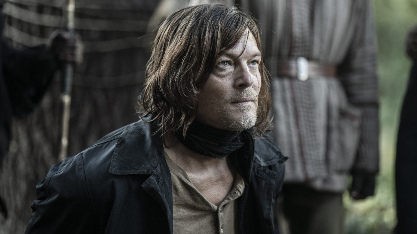 The Walking Dead : Daryl Dixon est en gros Mad Max en France avec des zombies
