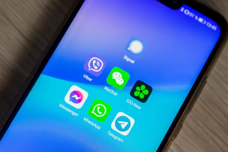 WhatsApp teste une fonctionnalité qui pourrait l’ouvrir à d’autres applications de messagerie