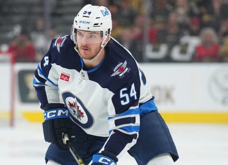 Le défenseur des Jets Dylan Samberg franchit une nouvelle étape dans son jeu