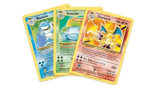 L'ensemble collector classique du JCC Pokémon comprend le Charizard dont vous avez toujours rêvé