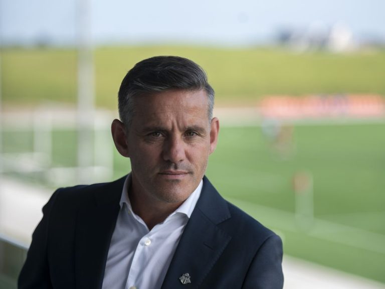 John Herdman prend la relève en tant qu’entraîneur du TFC mais prévoit d’être observateur cette semaine