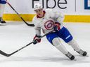 L'espoir des Canadiens de Montréal Filip Mesar au camp de développement des Canadiens au Complexe sportif Bell de Brossard, le lundi 3 juillet 2023.