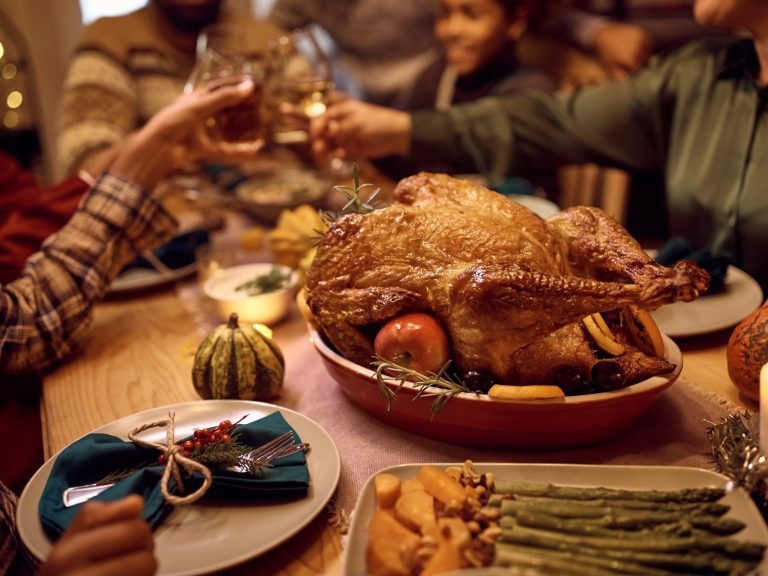 Les Canadiens dépenseront probablement plus pour le dîner de Thanksgiving cette année