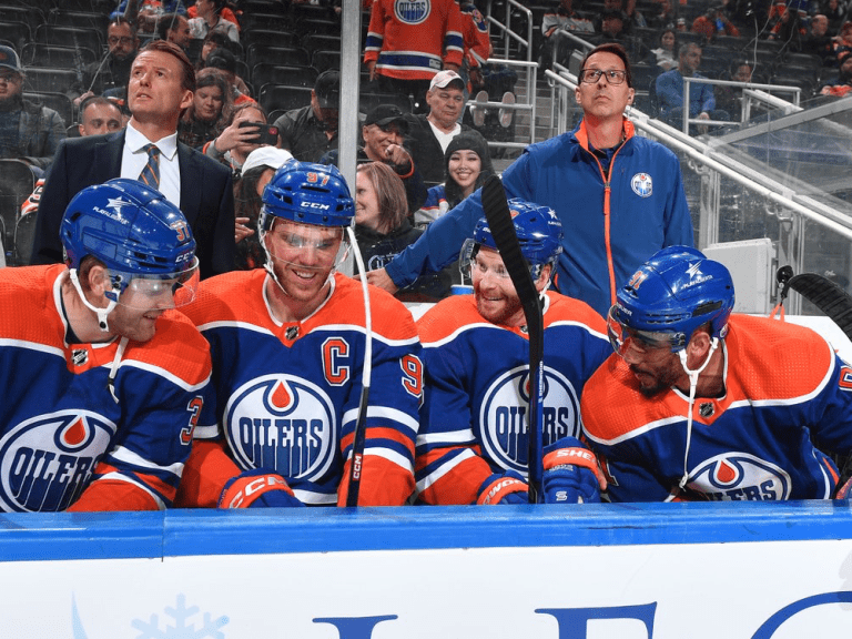 Jack Campbell fait pression pour le poste de titulaire avec une solide performance alors que les Oilers battent Kraken