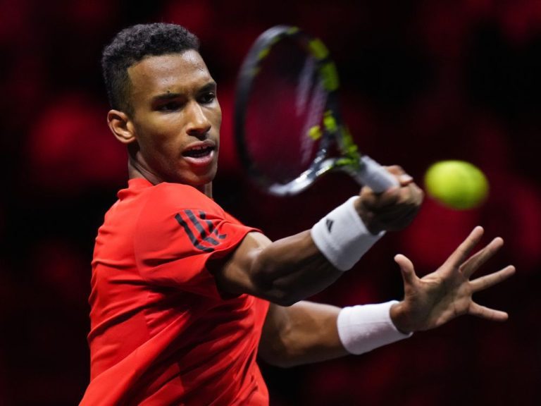 Félix Auger-Aliassime de Montréal rebondit au deuxième tour du Masters de Shanghai