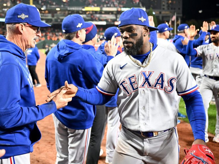 Bochy gagne après une autre apparition en LCS alors que les Rangers battent les Orioles