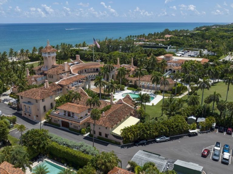 Mar-a-Lago vaut-elle 1 milliard de dollars ?  Les valorisations de Trump au cœur d’un procès pour fraude