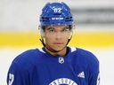 Jackson Dorrington en action lors du camp de développement des Canucks de Vancouver 2022 à UBC.  Le défenseur a marqué son premier but dans la NCAA pour Northeastern vendredi.