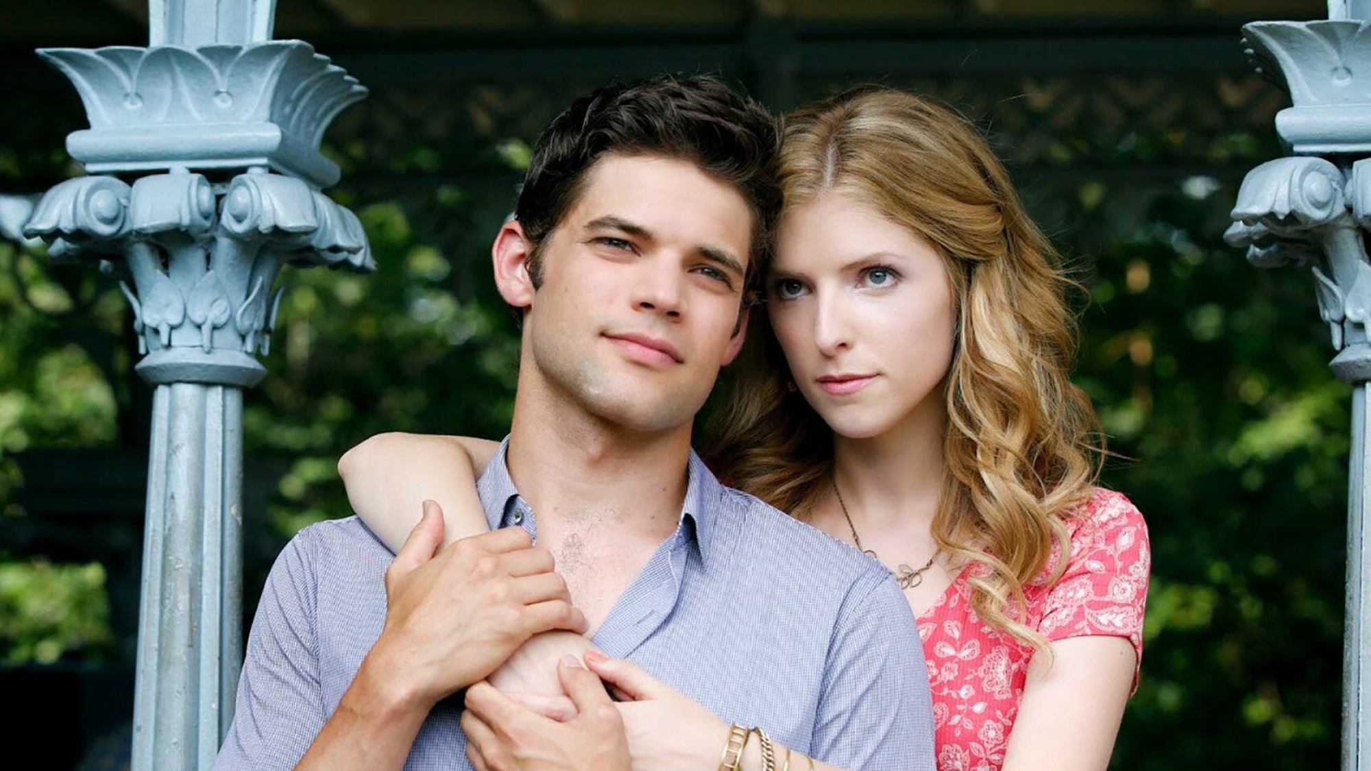 Jeremy Jordan et Anna Kendrick au cours des cinq dernières années