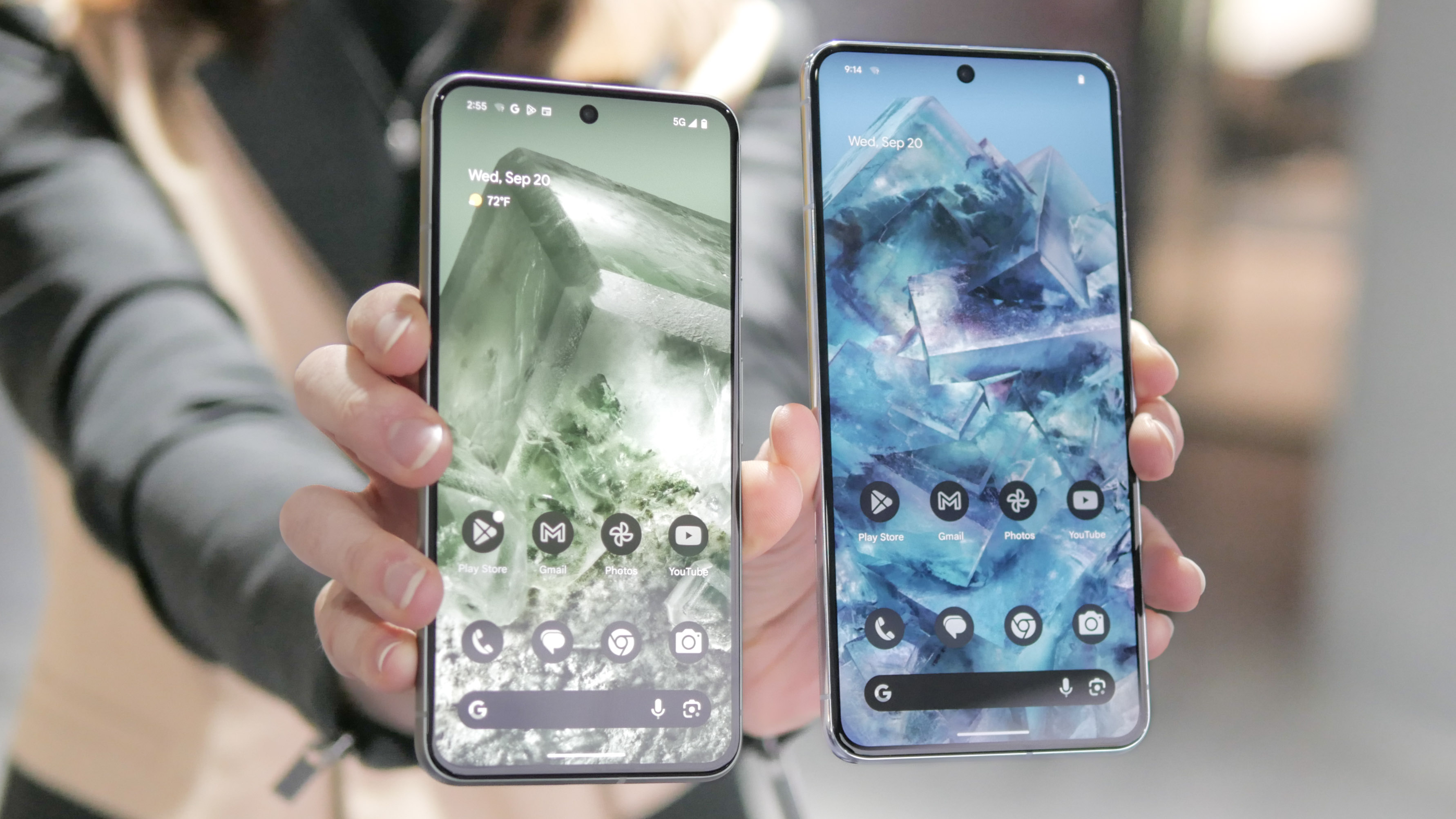 Pixel 8 et Pixel 8 Pro présentés côte à côte