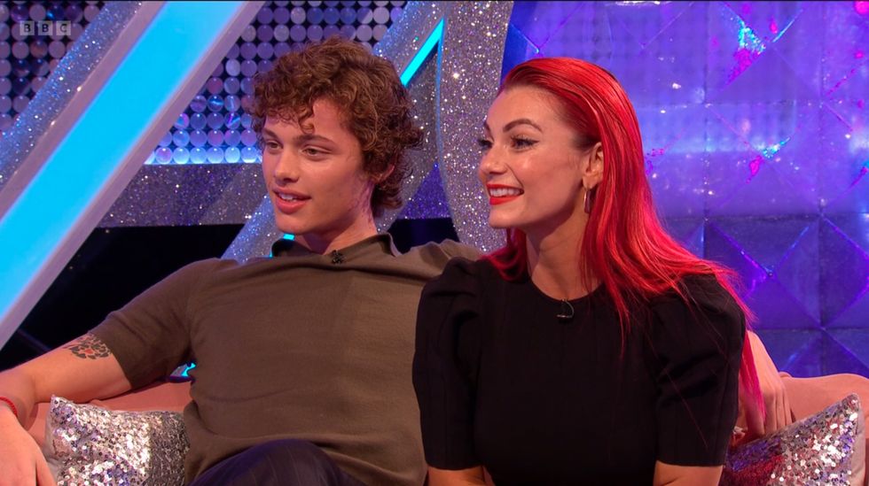 Dianne Buswell, Bobby Brazier, strictement il en faut deux