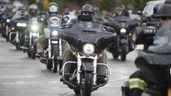 Environ 100 membres des Hells Angels et clubs affiliés se rassemblent au chapitre HA East End le 6 avril 2019, dans le cadre du Screwy Ride.  L'événement annuel est une course commémorative pour le membre assassiné de l'HA, Dave « Screwy » Swartz.