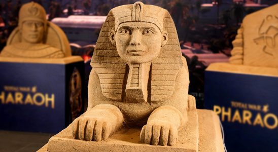 Sega construit des répliques de Pyramid et Sphinx pour le lancement de Total War Pharaoh