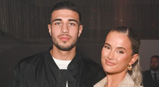 Molly-Mae Hague publie une adorable photo avec Tommy Fury après son combat contre KSI