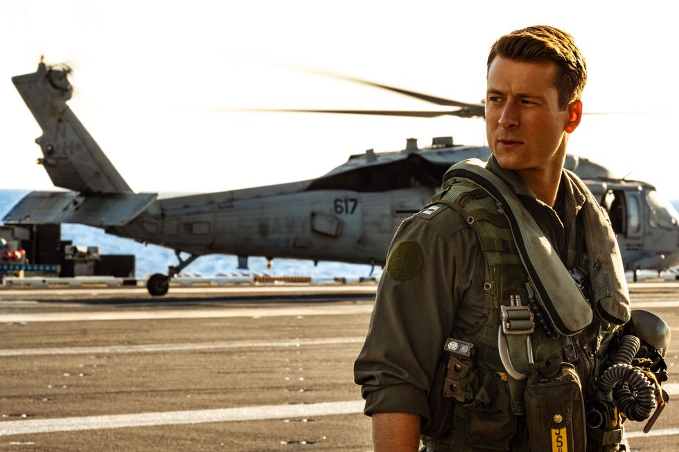 Glen Powell, non-conformiste de Top Gun