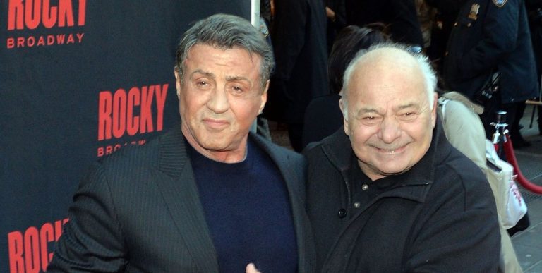 Sylvester Stallone rend hommage à Burt Young, co-star de Rocky, alors que l'acteur décède à l'âge de 83 ans
