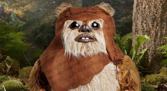 Trucs cool : Disney propose un guichet grandeur nature, la peluche Ewok, pour le 40e anniversaire du retour du Jedi