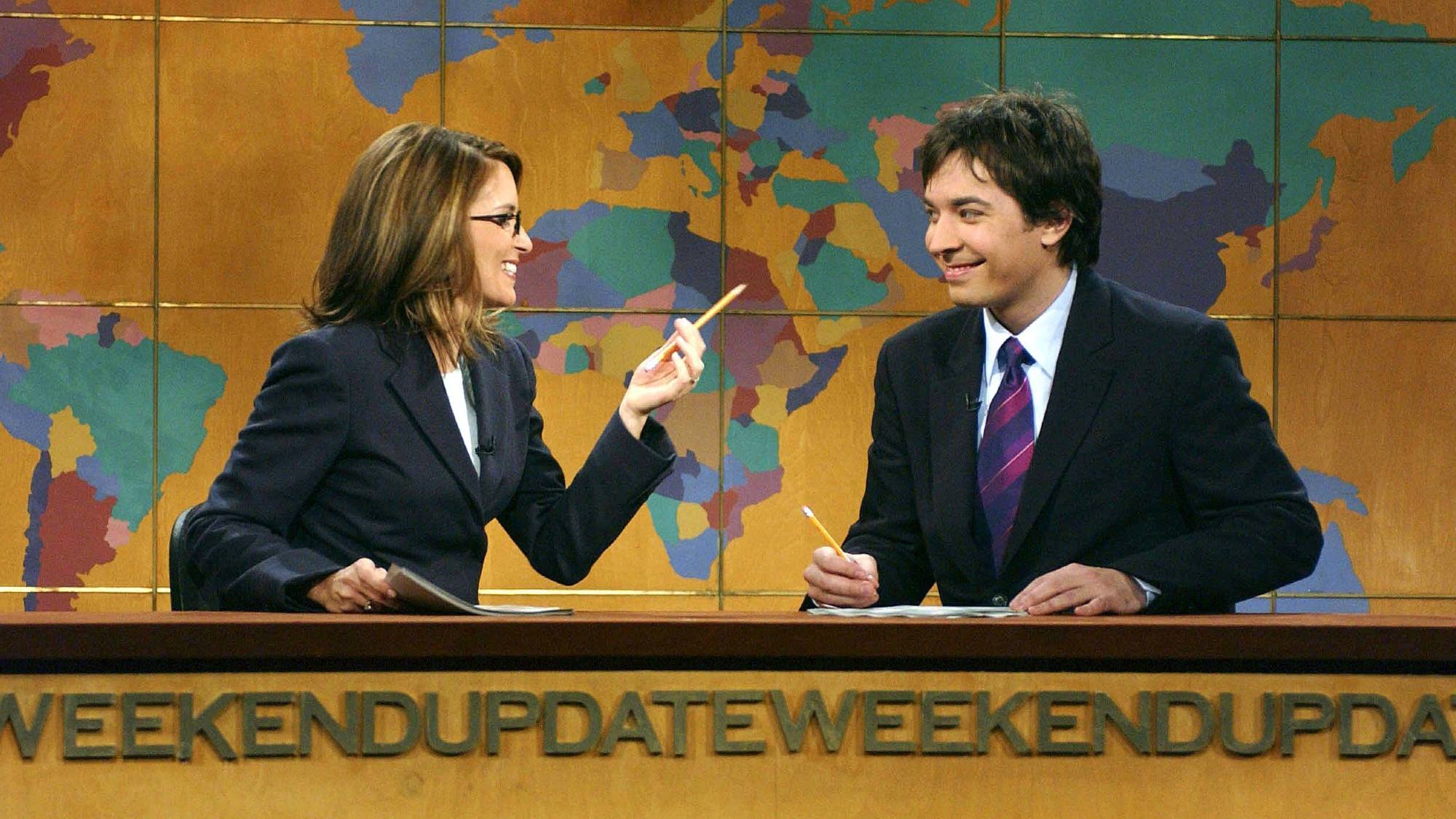 Tina Fey et Jimmy Fallon effectuent la mise à jour du week-end sur Saturday Night Live