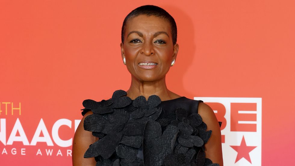 adjoa andoh