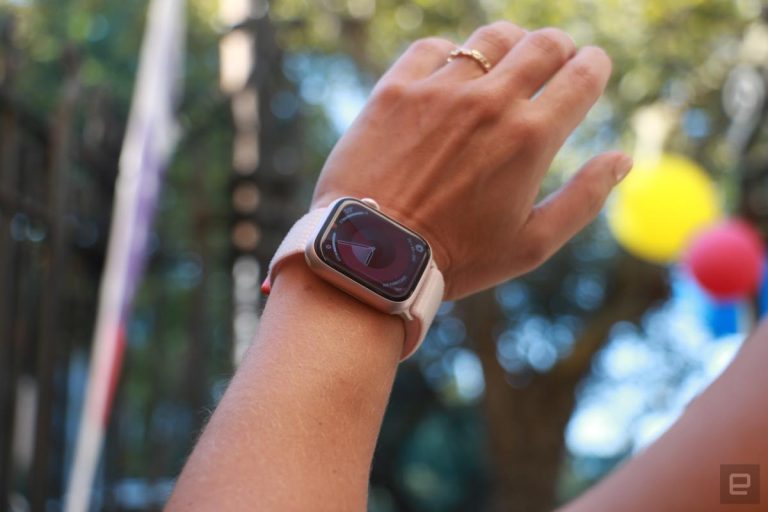 Apple déploie la fonction utile Double Tap des Watch Series 9 et Ultra 2