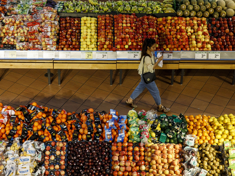 « Aucune mesure n’est écartée » : Ottawa lance un plan pour maîtriser l’inflation alimentaire au Canada